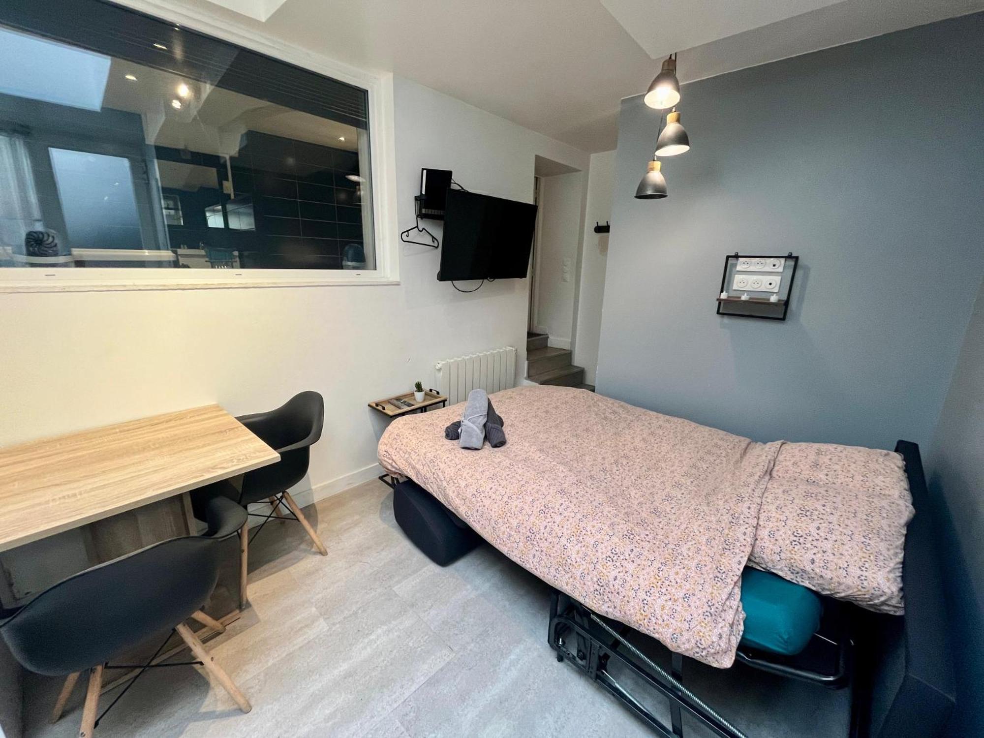 Ferienwohnung Escapade Romantique - Jacuzzi Et Parking Prive - 002 Rouen Exterior foto